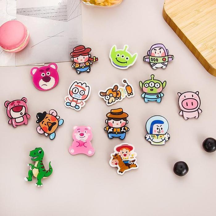 MUSES Pin Bros Toy Story Akrilik Aksesoris Baju Tas Topi Lucu Kartun Brooch Buzz Light Year COD