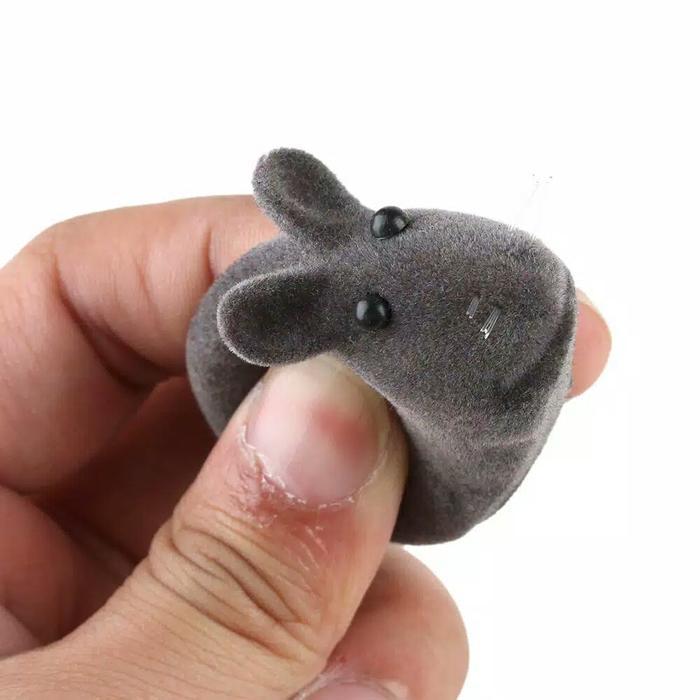 Mainan Tikus/Mainan Kucing/Tikus Mencicicit/Kecoa Plastik