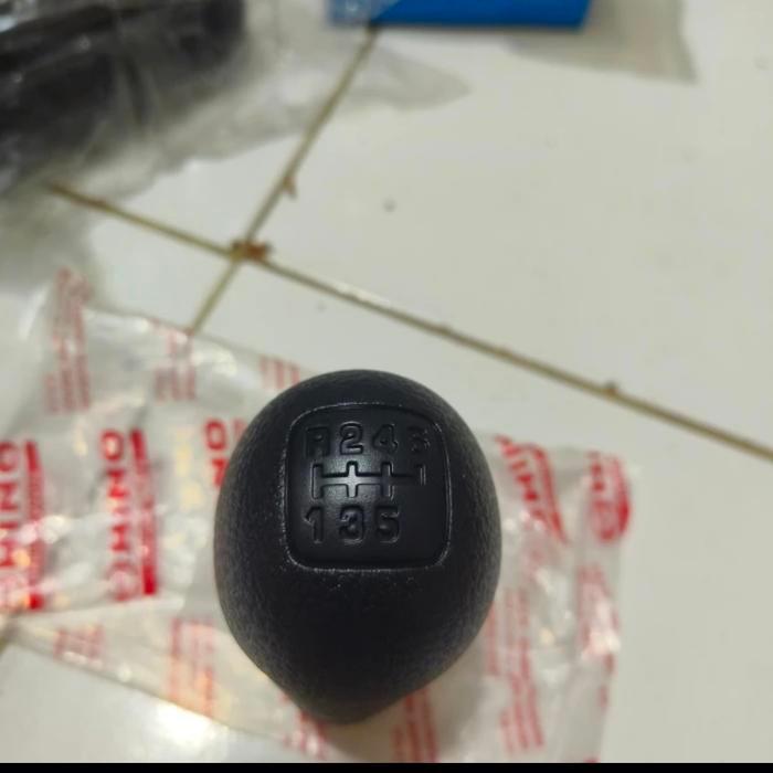 Knob/Knop Pegangan Tuas Perseneling Hino Lohan Ti