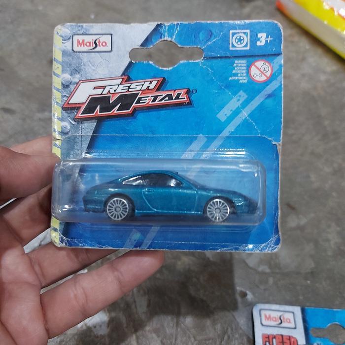 MAISTO PORSCHE 911 CARRERA