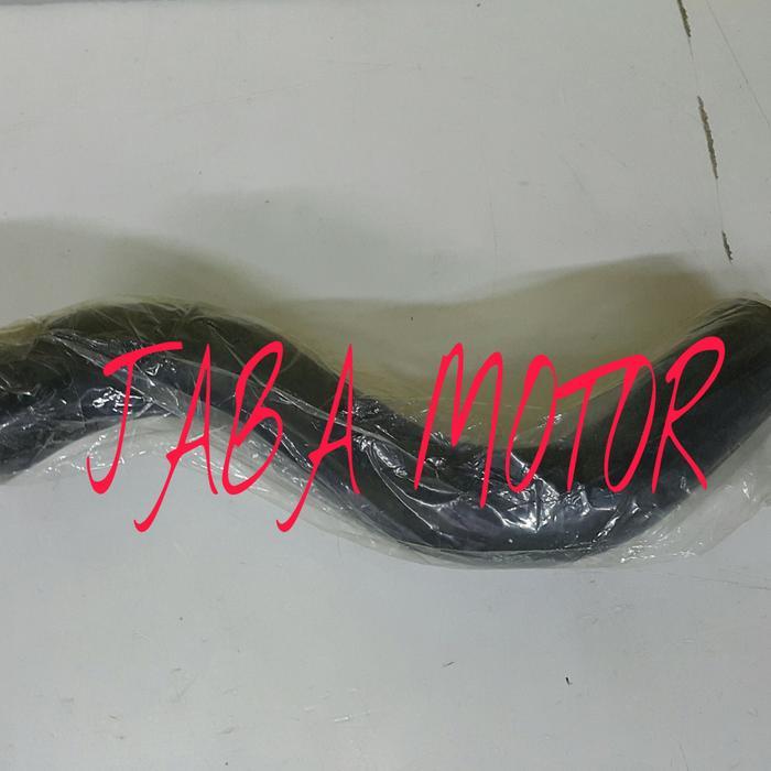 SELANG RADIATOR ATAS STARLET KAPSUL