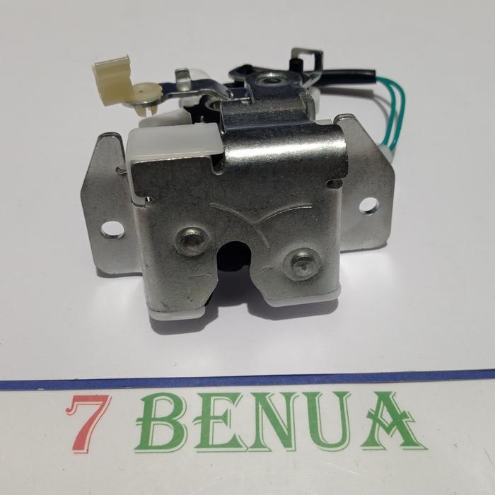 Door Lock Kunci Pintu Bagasi Belakang Doorlock Daihatsu Grand Max