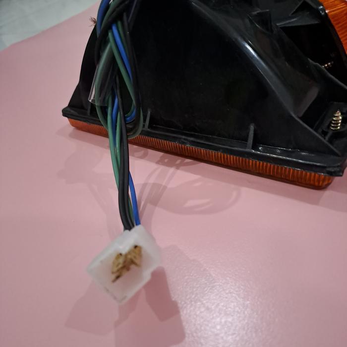 LAMPU SEN BEMPER ISUZU KBD26 CHEVROLET LUV HARGA SET