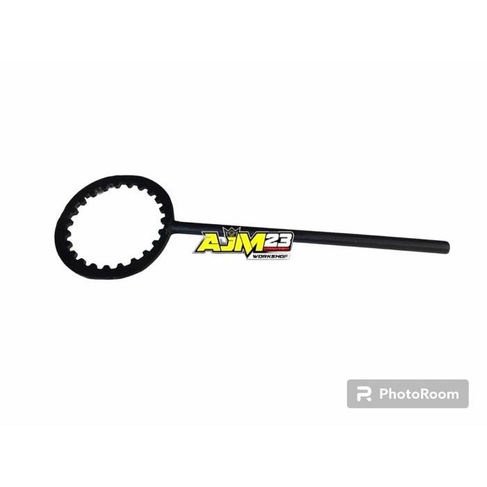 TREKER PENAHAN RUMAH KOPLING RX KING