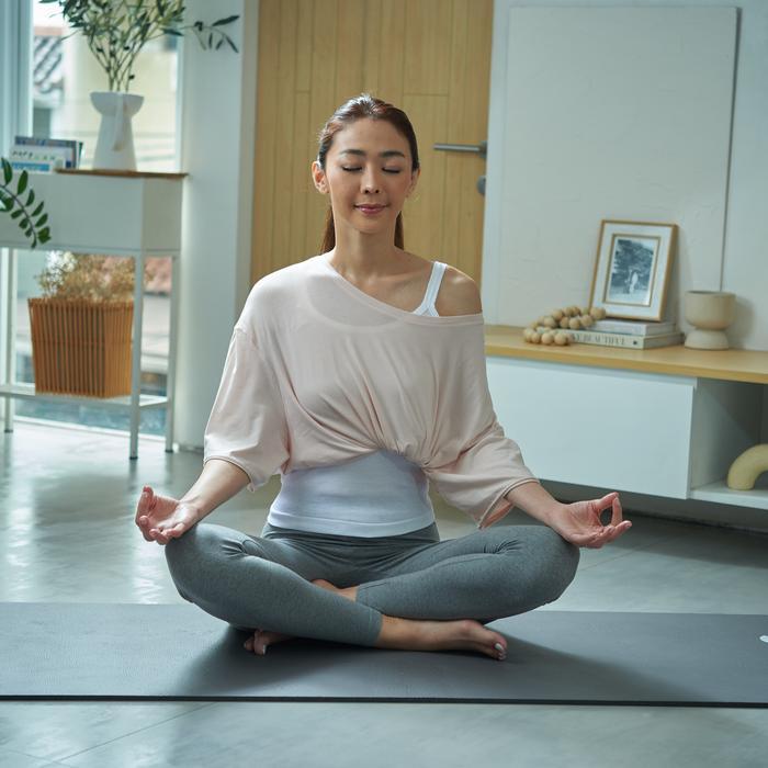 Hings Tank Top / Singlet Wanita Dewasa 430 Putih Katun Salur Nyaman