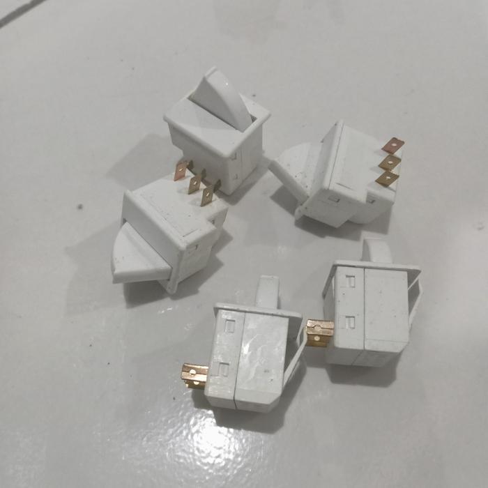TERLARIS swich pintu kulkas 3pin SALE