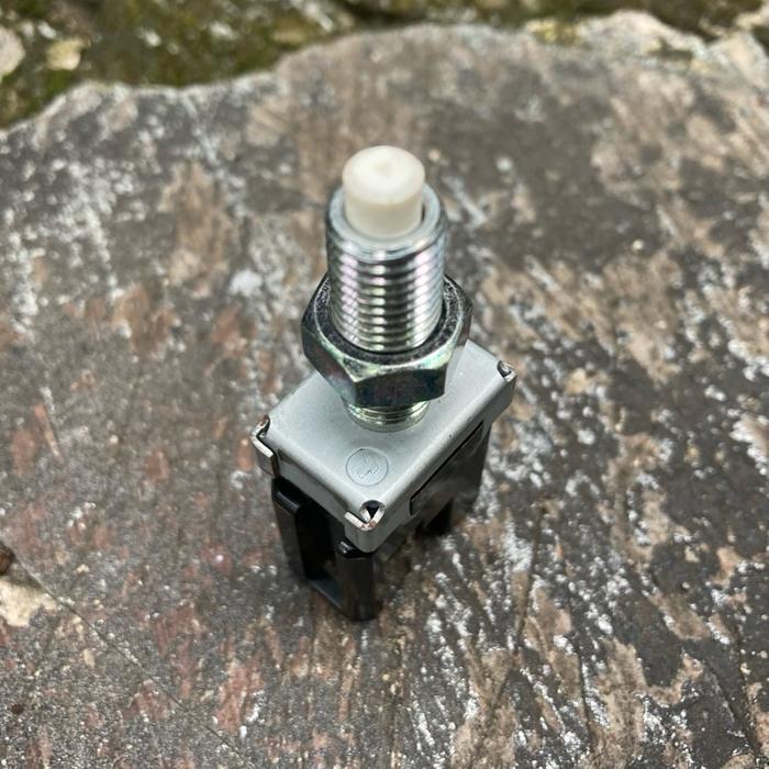 Switch Assy Stop Lamp Rem Lampu Stoplamp Corolla Corona Ae80 At151 Gl Ee80 Ee90 Se St151 Ex Saloon