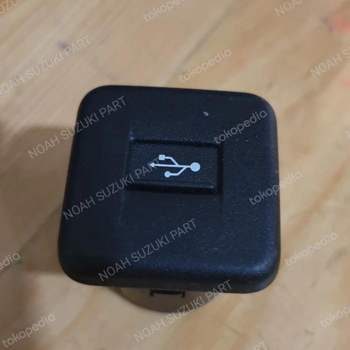 Soket Usb Suzuki Ertiga Asli Sgp