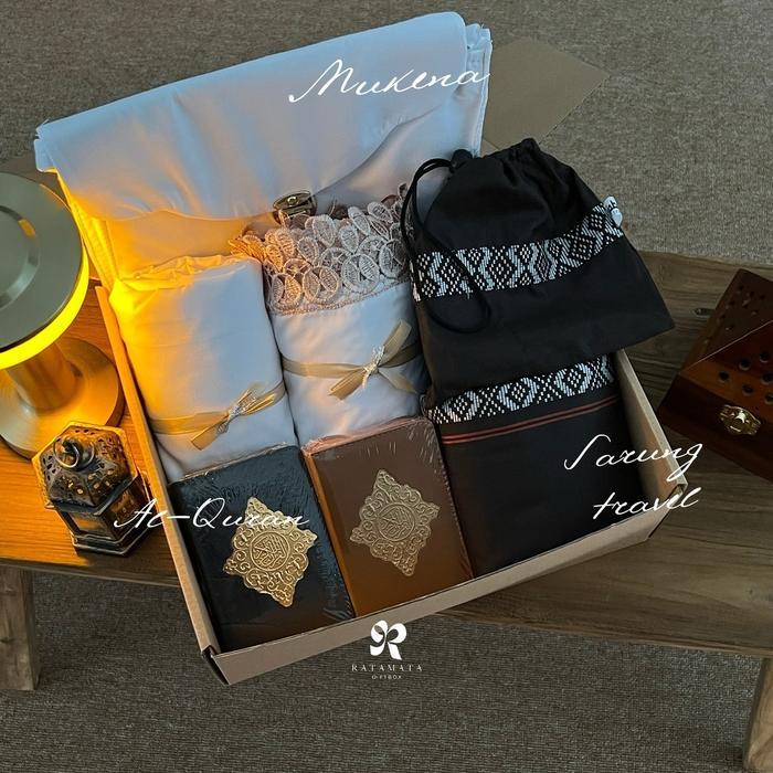 Hampers Mukena Hadiah Pernikahan Wedding Kado Sahabat Hampers Couple Hampers Sarung Travel