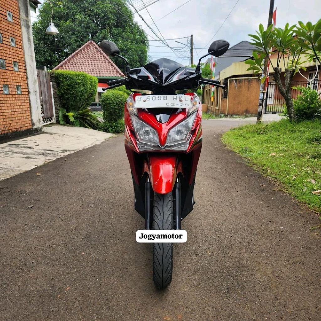 Honda Vario 125 CBS Tahun 2014 motor bekas berkualitas Jogyamotor red