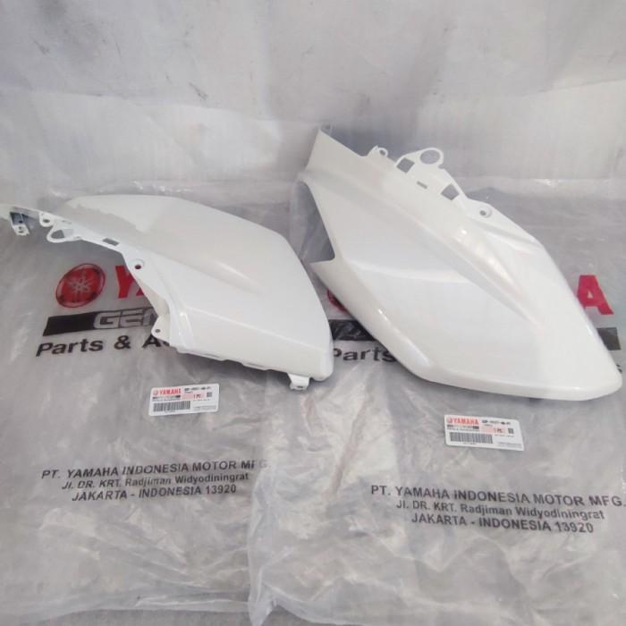 Body Cowling Cover Lampu Depan Nmax Kanan Kiri Warna Putih