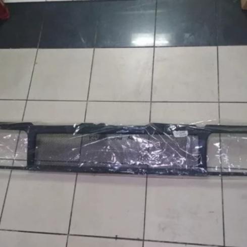 Grill Kijang Grand Sporty