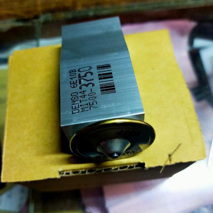Valve Expansion Ac Ertiga Denso