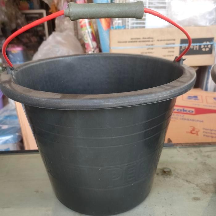 Ember Karet Hitam Anti Pecah Kuat Besar