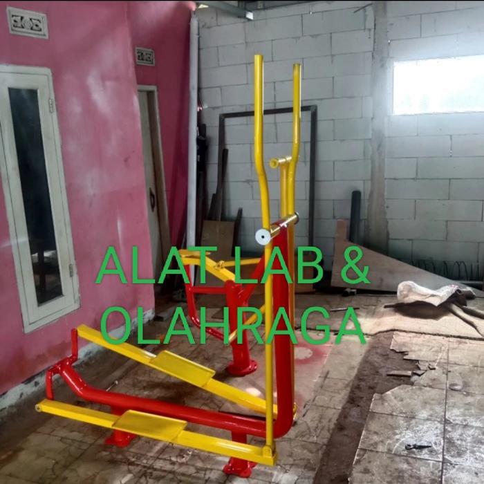 ELLIPTICAL MACHINE GYM ALAT FITNES GYM OLAHRAGA