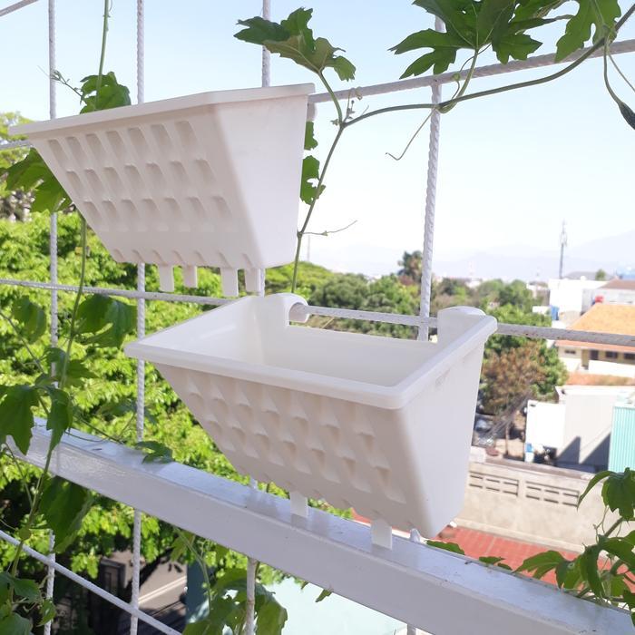 NEWW pot argo 01 putih, pot tempel