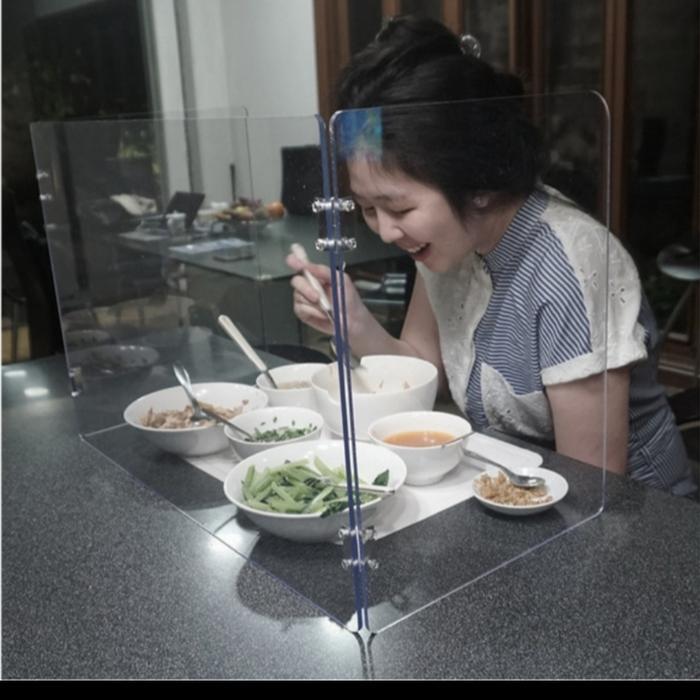 Partisi Sekat Pembatas Meja Akrilik