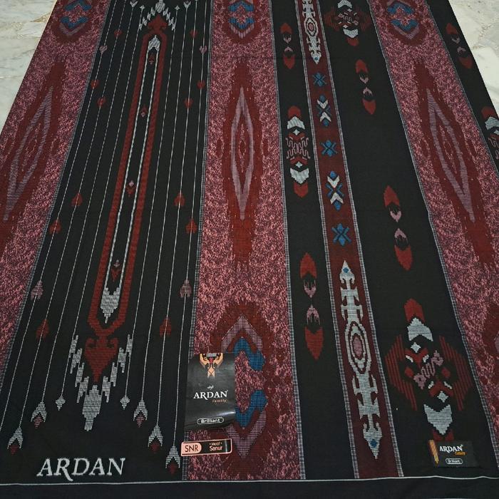 Ardan Family Sarung Muslim Briliant Gold/Batik Hitam Lembut Seragam Motif Hitam Corak Nyaman