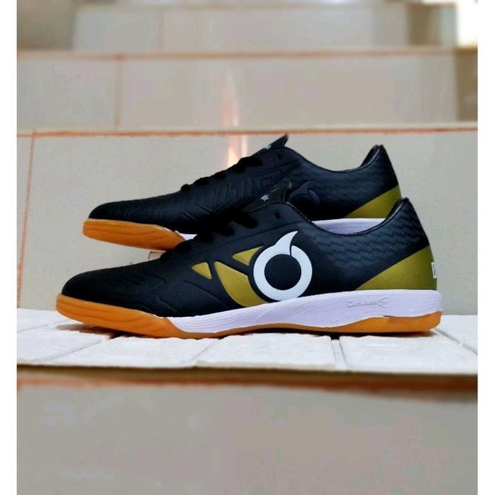 Sepatu futsal Ortus bbs hitam