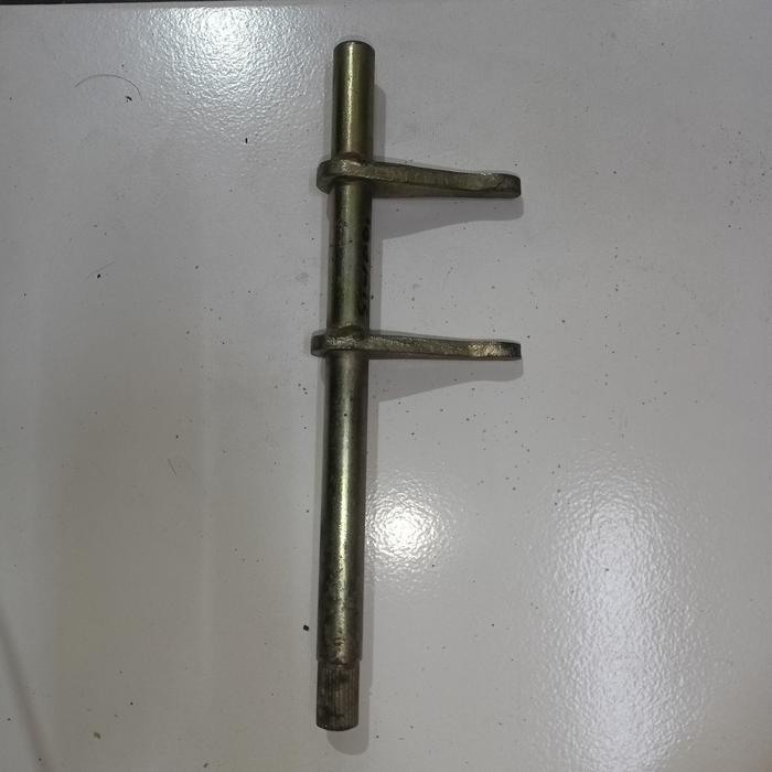 Garpu Tuas Kopling Kupling Suzuki Carry Lama T3 1.0 1000 4 Speed 4Speed