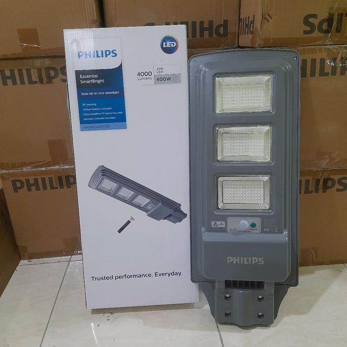 LAMPU JALAN PJU SOLAR CELL PHILIPS BRC010 LED40 25 WATT SOLAR STREET LIGHT TENAGA SURYA