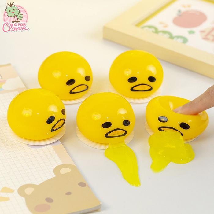 (CFC) FUNNY GUDETAMA VOMIT cls mainan