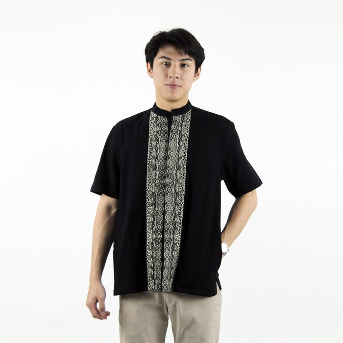 HARGA DISKON RICARDO Baju Koko Pria Hitam Motif Bordir Lengan Pendek 32536