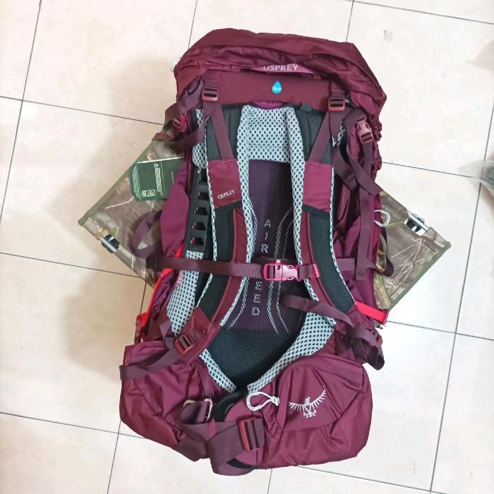 Osprey Aura AG LT 50 Backpack inc. Raincover
