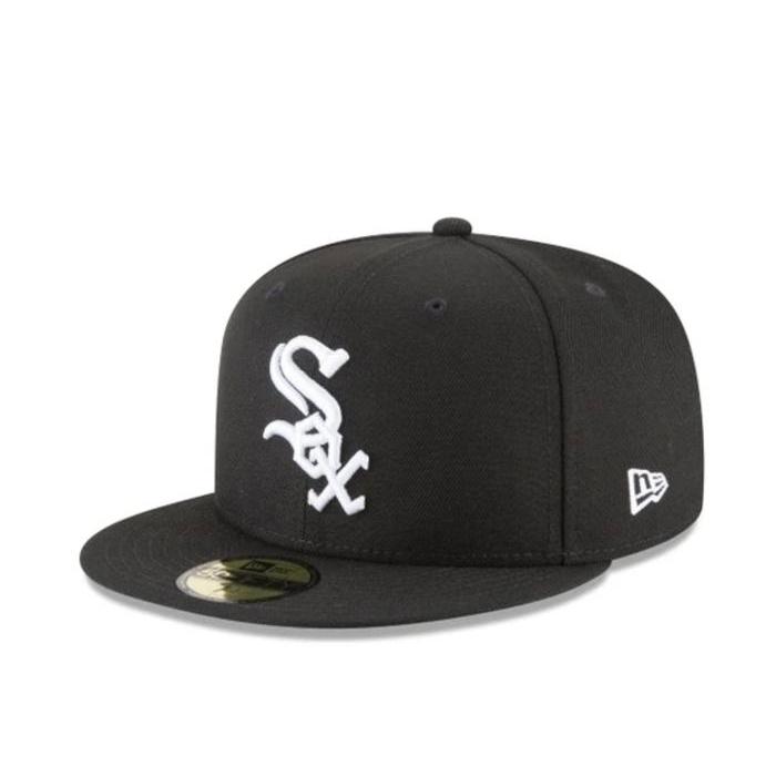 Chicago White Sox Black and White Basic 59FIFTY Fitted - Bisa Request Produk Lain dari Amerika