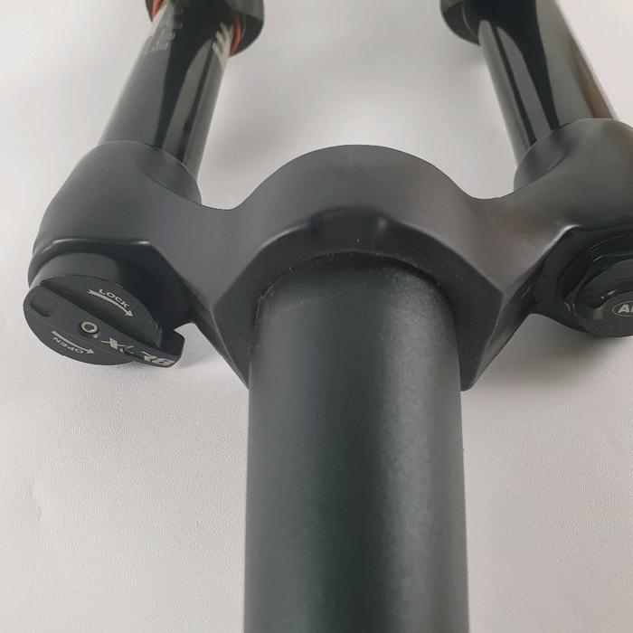 Fork Xlr8 Suspensi Air 26" Taper 120Mm Lock + Box
