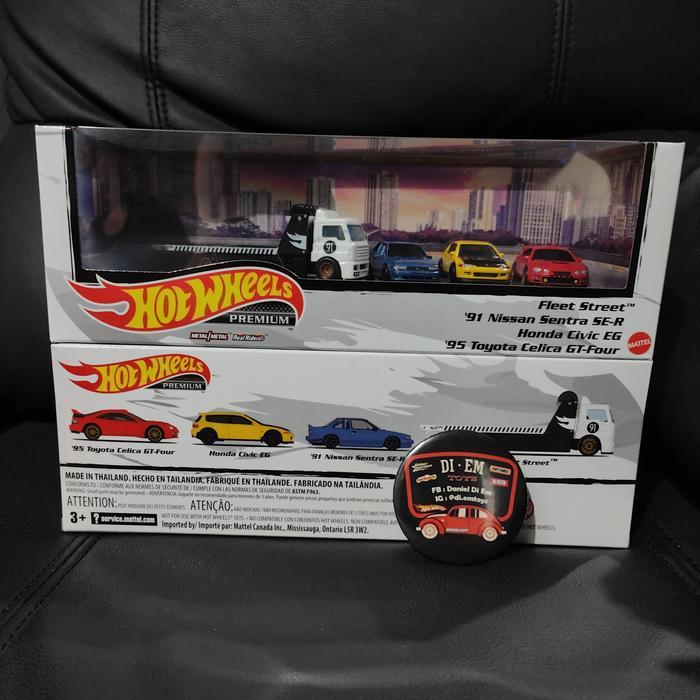 HOTWHEELS DIORAMA PREMIUM SET FLEET STREET 91 NISSAN CIVIC EG CELICA