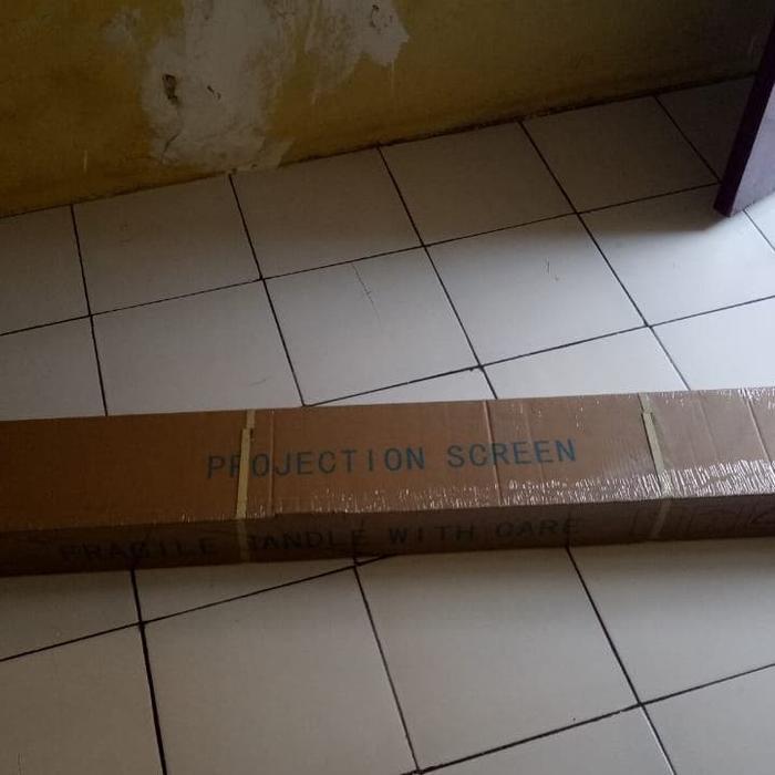 LAYAR PROYEKTOR TRIPOD 70"/ SCREEN PROYEKTOR 70"