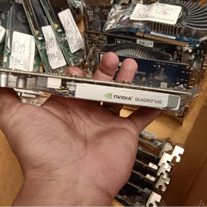 VGA NVIDIA QUADRO 600 1gb 128 bit ddr 3 ORI COPOTAN BERGARANSI