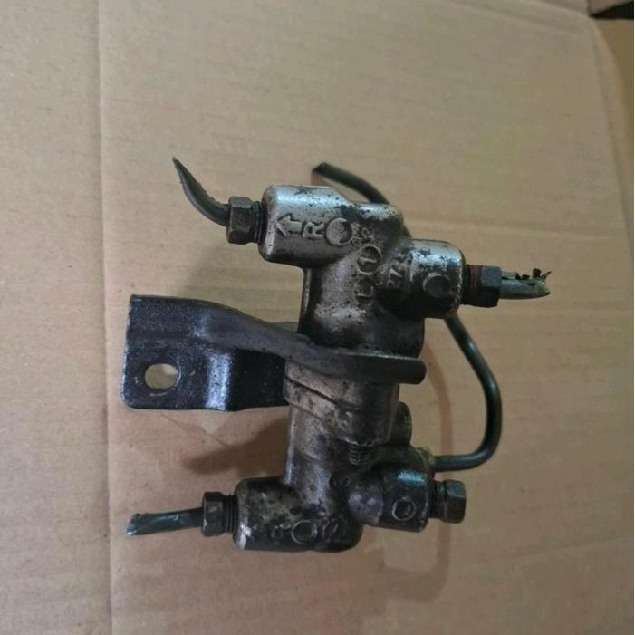 valve pembagi minyak rem civic lx grand civic 88-92