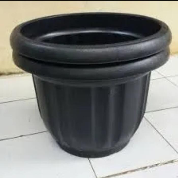Pot Hitam Flamboy ukuran 50 cm / Pot jumbo tanaman gloria ukuran 50 cm Bunga