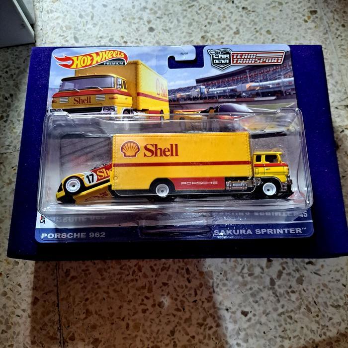HOT WHEELS TEAM TRANSPORT CAR CULTURE