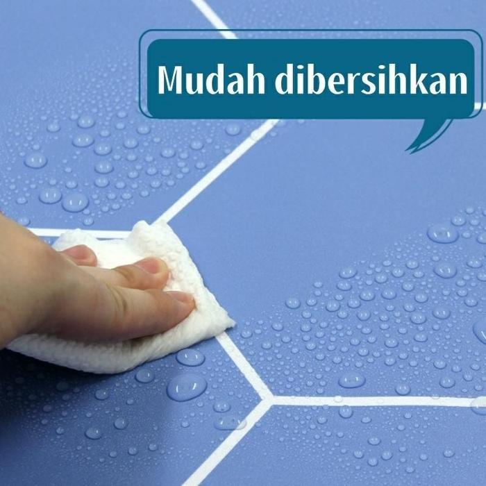 Stiker Lantai Vinyl Anti Air Anti Licin untuk Kamar Mandi Dapur 60x300 cm Motif Kayu