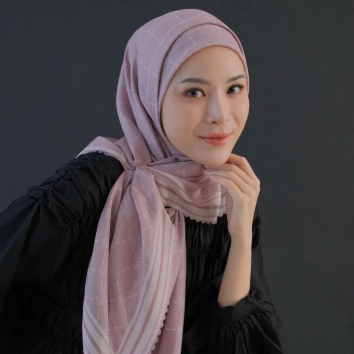 NHS.LOOKS - Monogram Scarf