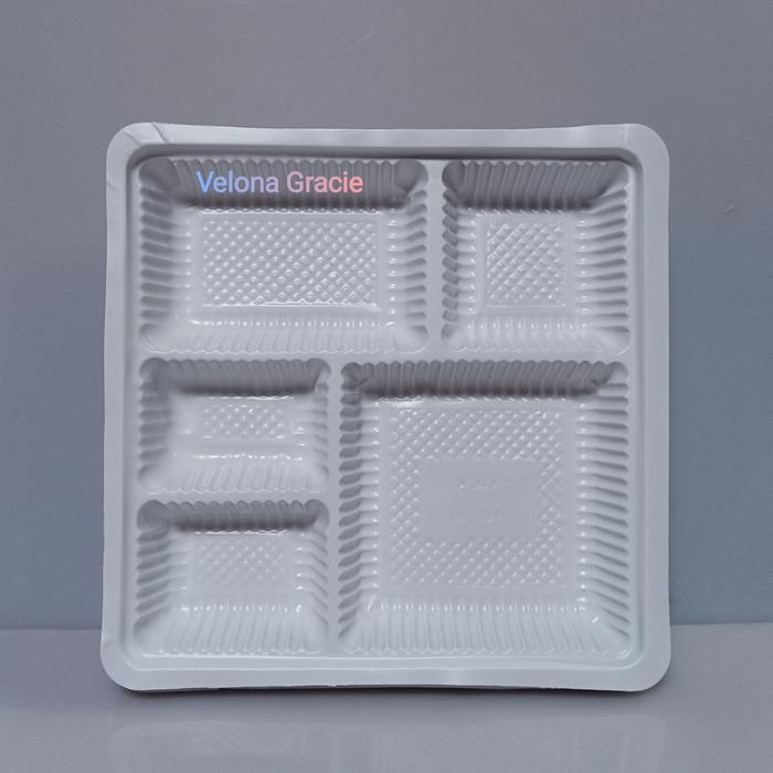 Sekat Mika 20x20 isi 50 pcs Putih Susu Sekat 5