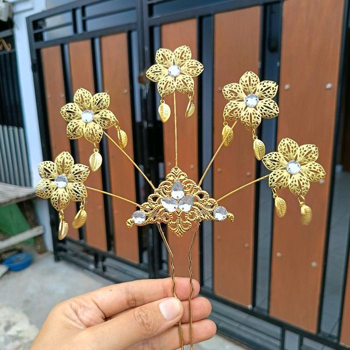 Konde Jawa/ konde mentul (RATU),khas jawa