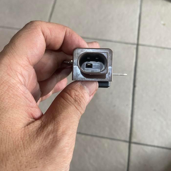 IC ALTENATOR REGULATOR INNOVA FORTUNER HILUX SIENTA YARIS VIOS PASSSS