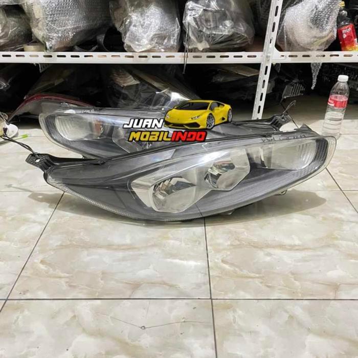 Headlamp Lampu Depan New Ford Fiesta 2014 2015 2016 Black Smoke Ori - Kiri