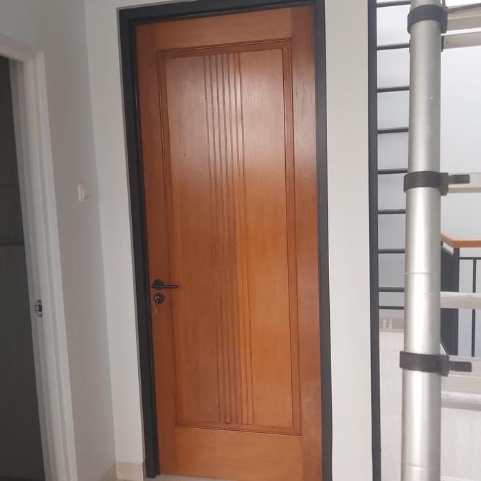 kusen alumunium, daun pintu kayu