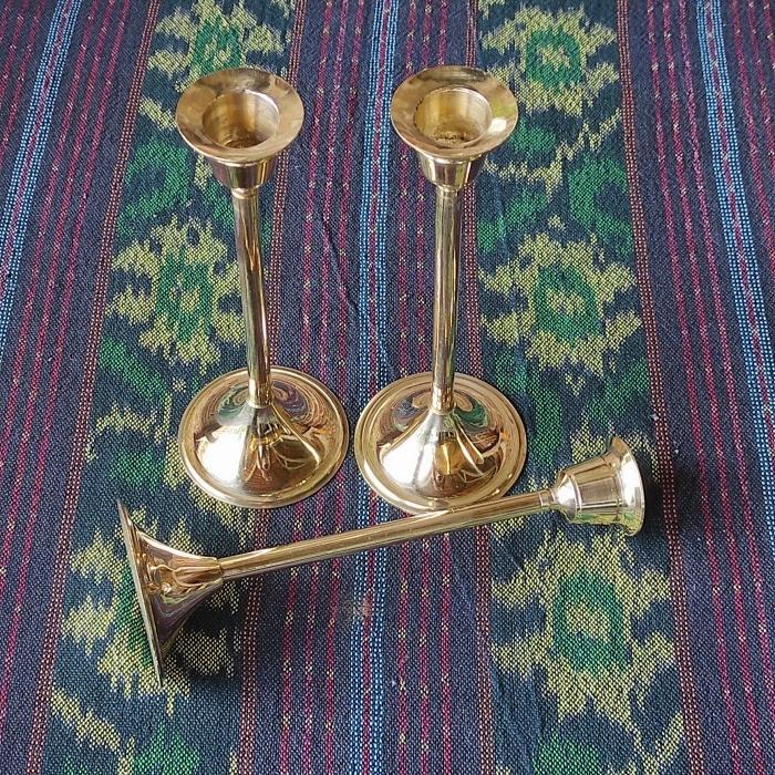 Tempat lilin kuningan tinggi 20cm