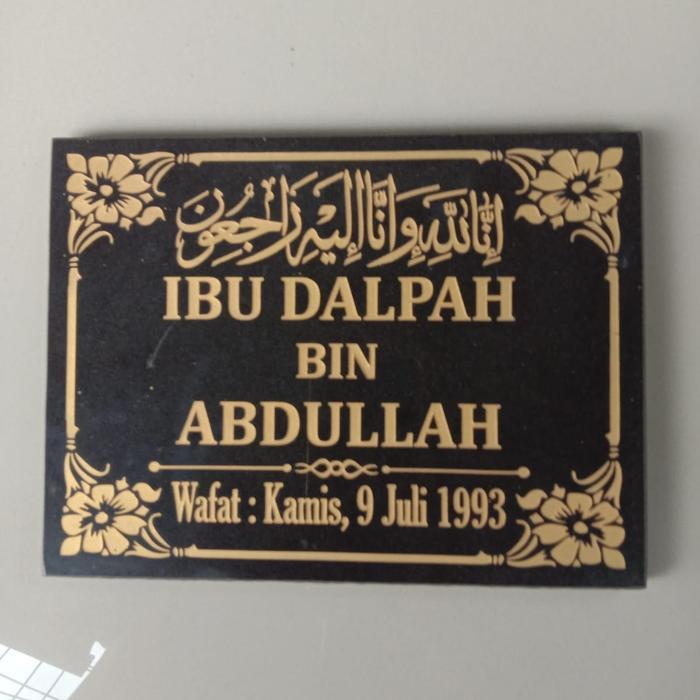Batu Nisan Makam Ukuran 15X20Cm Custom Bantu Nisan Kuburan Bahan Keramik Premium Tahan Lama Free