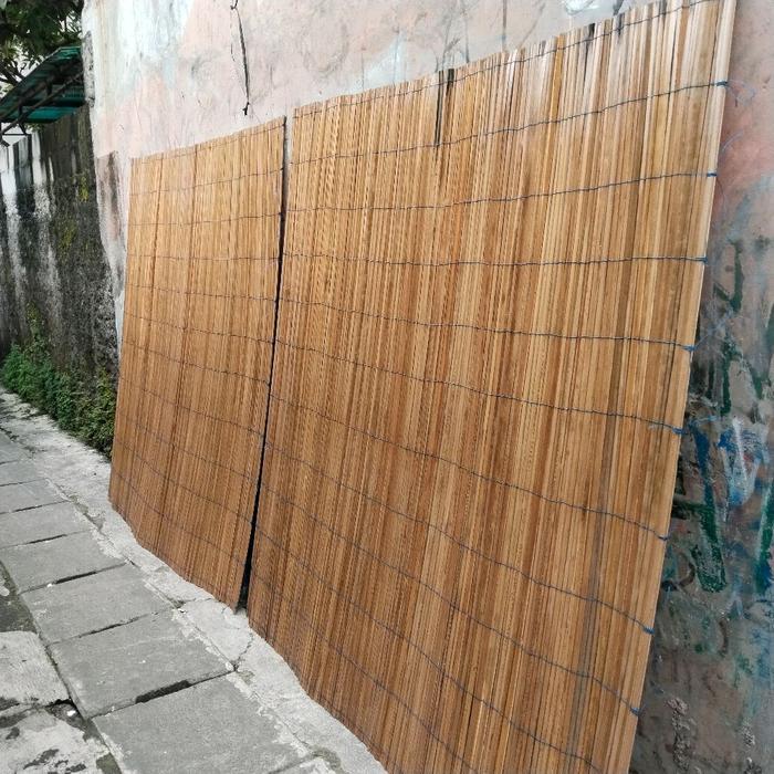 Tirai Sawit Plitur Ukuran L 100 cm x T 300 cm dengan Tali Penggulung Krey Bambu Warna Coklat