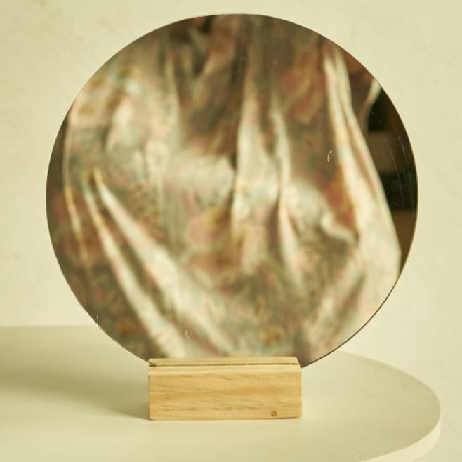 cermin estetik bulat