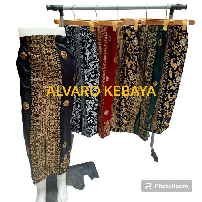 rok span bawahan kebaya panjang belahan tengah kamen jadi batik modern