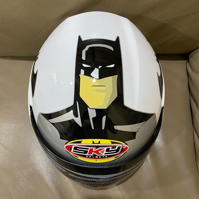Helm Anak Batman Putih Glossy SNI Terlaris Termurah