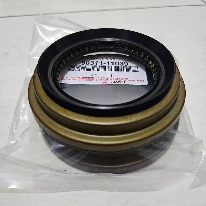 OIL SEAL PINION DIFF SEAL GARDAN TOYOTA DYNA HT125 HT130 HINO DUTRO